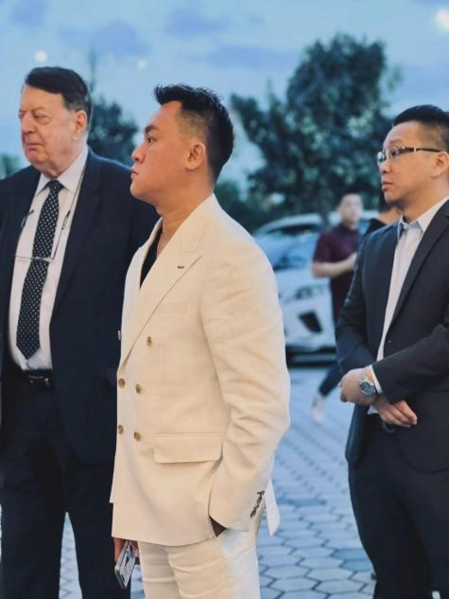凝聚僑界愛心力量 何澤煦先生捐資12萬美元支持公益幫扶 助力海外困難僑胞渡難關